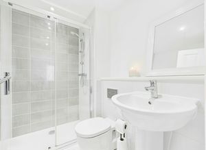 En Suite - click for photo gallery